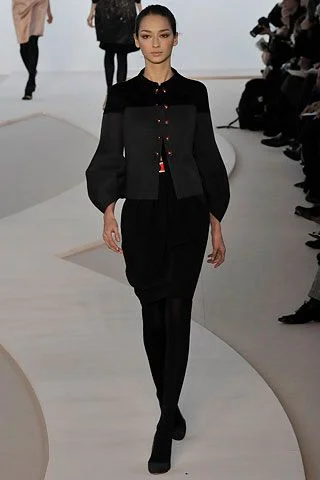 Look 19